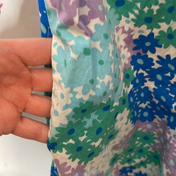 Mini Boden Floral Smocked Floral Jumpsuit. Size 4-5 Years. - Picture 7 of 7